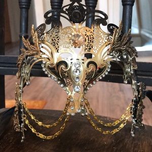 🎭 let’s go to the masquerade ball!